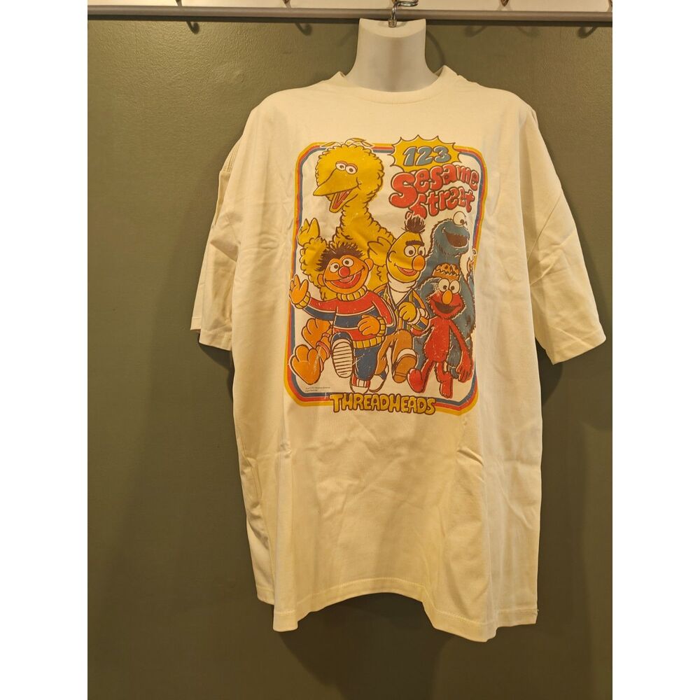 Thread Heads sesame street t shirt New in packaging medium
